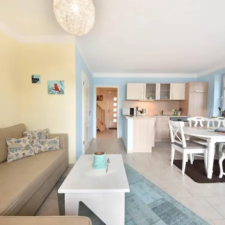 Waldhaus 코르스반트