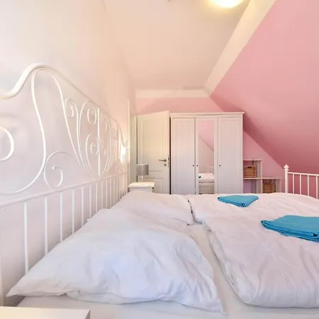 Waldhaus 코르스반트